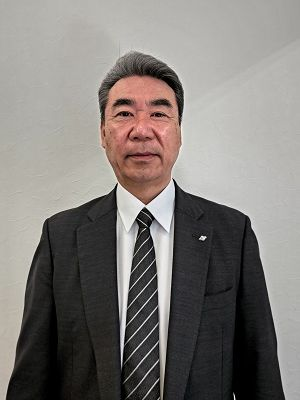 小峯 敏夫（コミネ トシオ）代表取締役社長